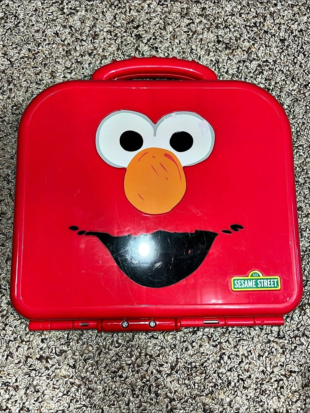 Sesame Street Elmo's On the Go Letters Red & Yellow